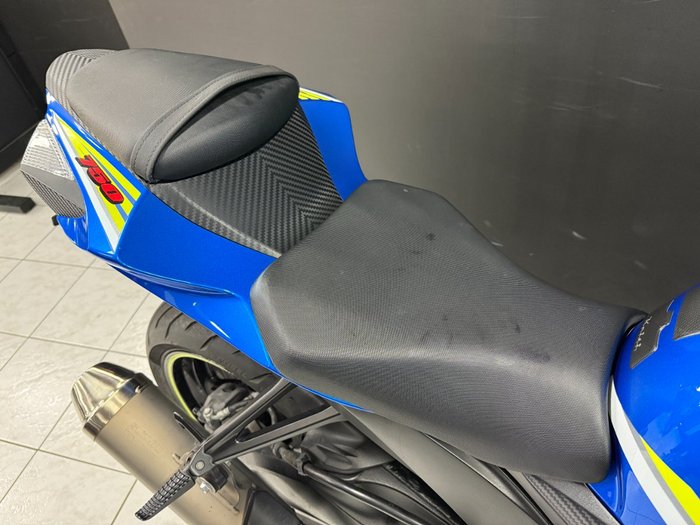 2018 SUZUKI GSX-S750 Blue