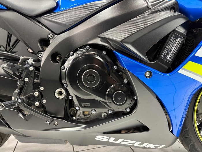 2018 SUZUKI GSX-S750 Blue