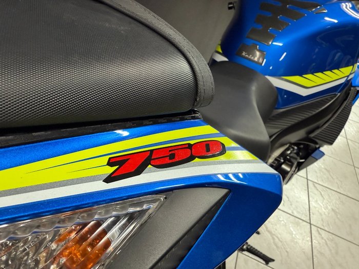 2018 SUZUKI GSX-S750 Blue