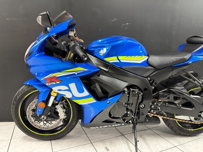 2018 SUZUKI GSX-S750 Blue