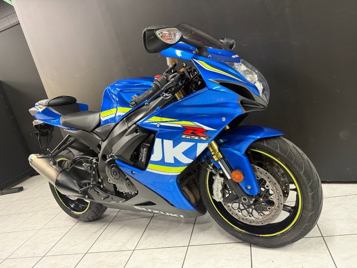 2018 SUZUKI GSX-S750 Blue