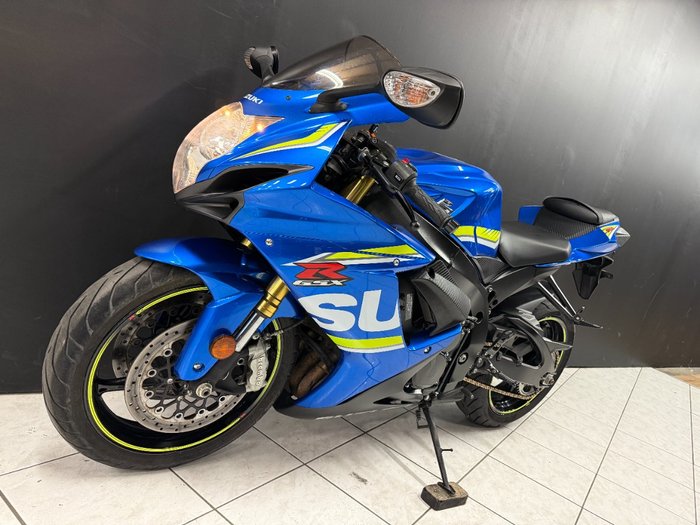 2018 SUZUKI GSX-S750 Blue