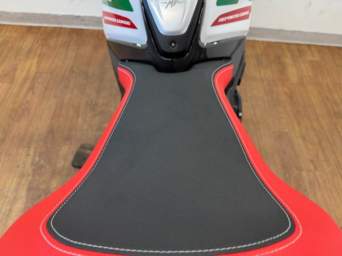 2022 MV Agusta DRAGSTER 800 RR E5 RED