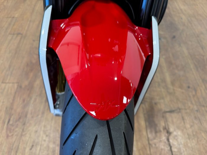 2022 MV Agusta DRAGSTER 800 RR E5 RED