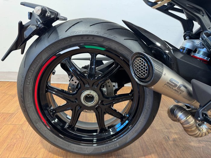 2022 MV Agusta DRAGSTER 800 RR E5 RED