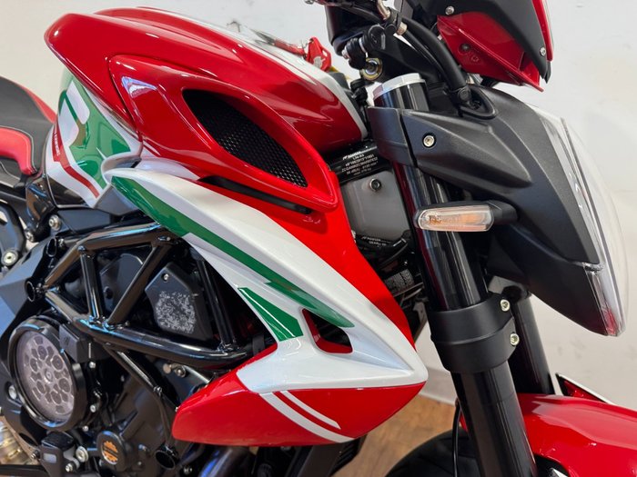 2022 MV Agusta DRAGSTER 800 RR E5 RED