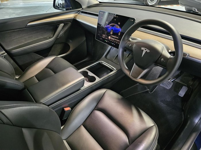 2023 Tesla Model Y Rear-Wheel Drive Deep Blue