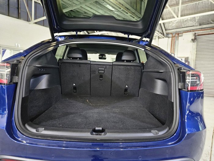 2023 Tesla Model Y Rear-Wheel Drive Deep Blue