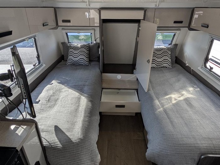 2021 Jayco Journey 18Ft Pop-Top