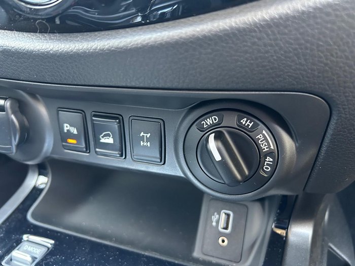 2025 Nissan Navara PRO-4X