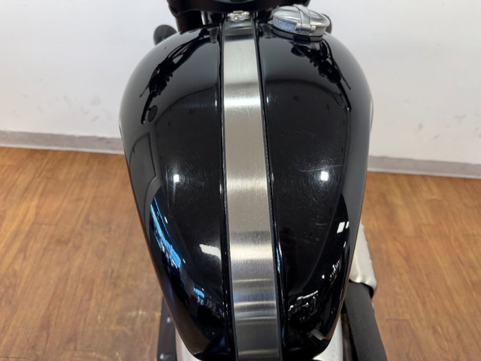 Triumph 2020 TRIUMPH 1200CC SCRAMBLER XC Black