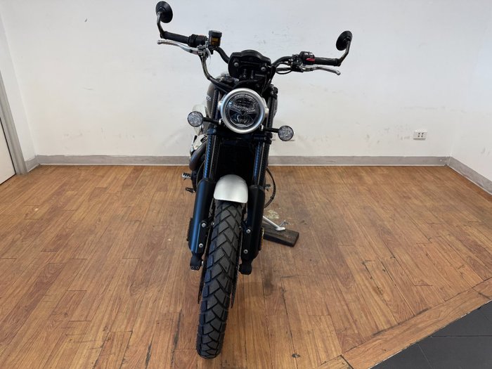 Triumph 2020 TRIUMPH 1200CC SCRAMBLER XC Black