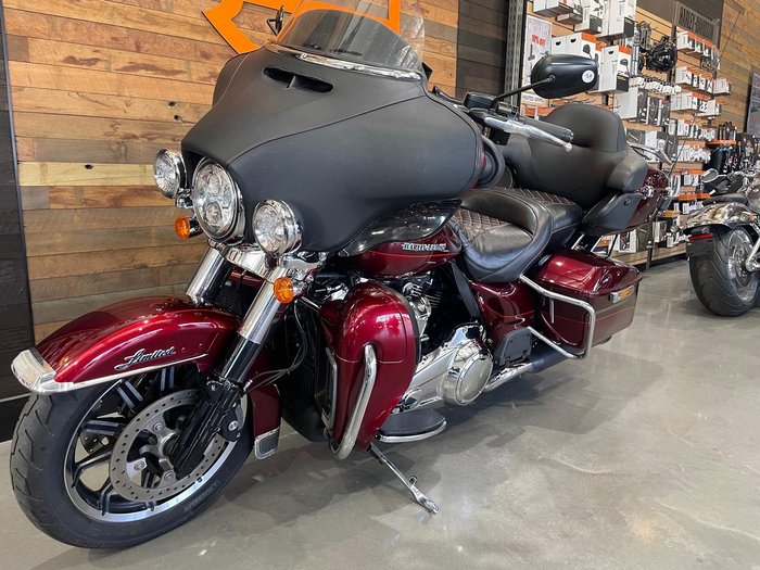 2017 Harley-Davidson Ultra Limited 107 (FLHTK) Touring Black