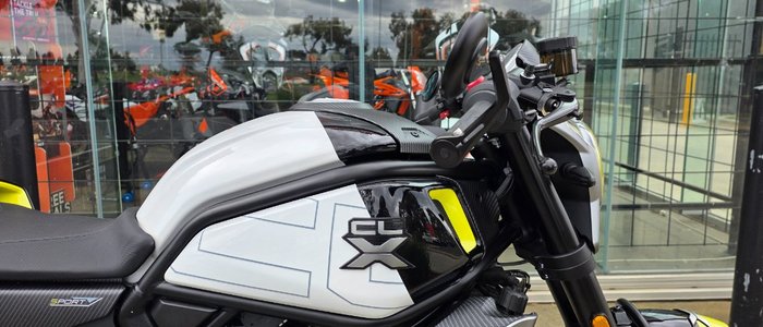 2022 CFMOTO CL-X SPORT NEBULA WHI