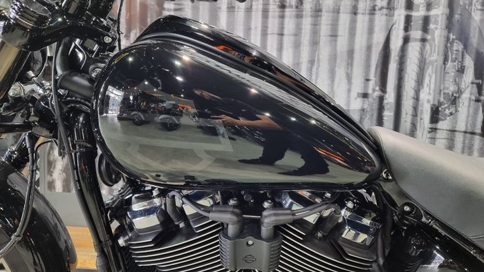 2025 Harley-davidson FXBR BREAKOUT (117) Vivid Black