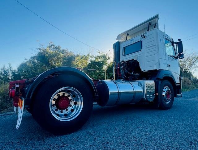 2016 Volvo Fm 410 White