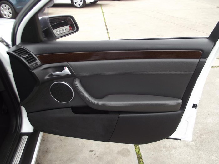 2006 Holden Statesman WL Heron White