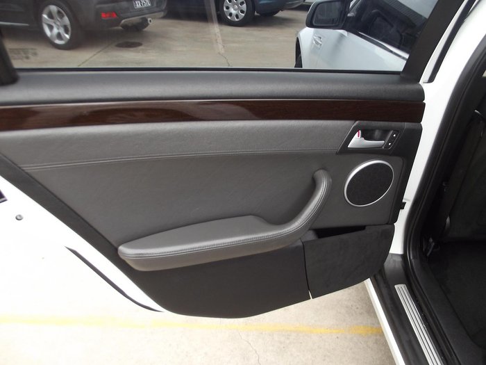 2006 Holden Statesman WL Heron White