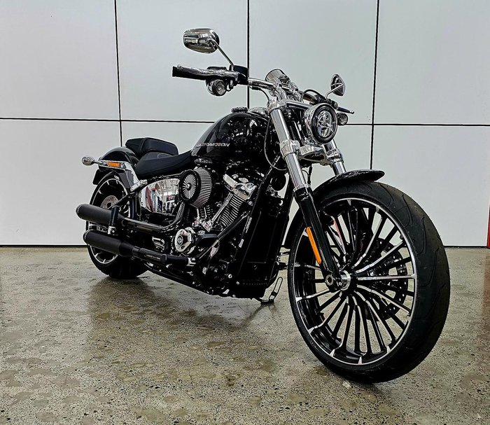 2025 Harley-Davidson Breakout 117 (FXBR) Softail Black