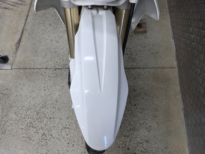 2019 Suzuki DR-Z400 SM WHITE