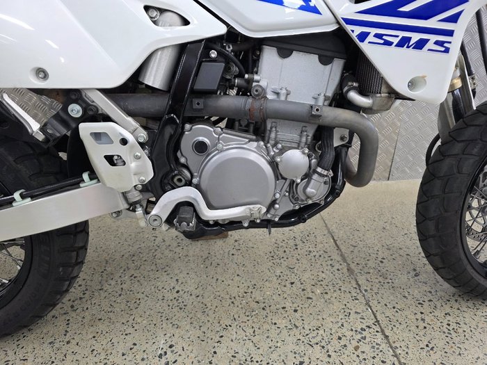 2019 Suzuki DR-Z400 SM WHITE