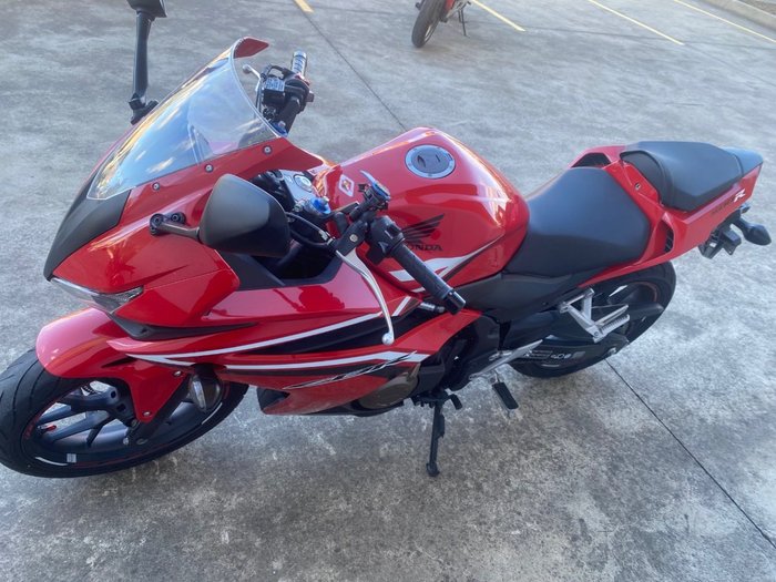 2016 Honda CBR500R Red