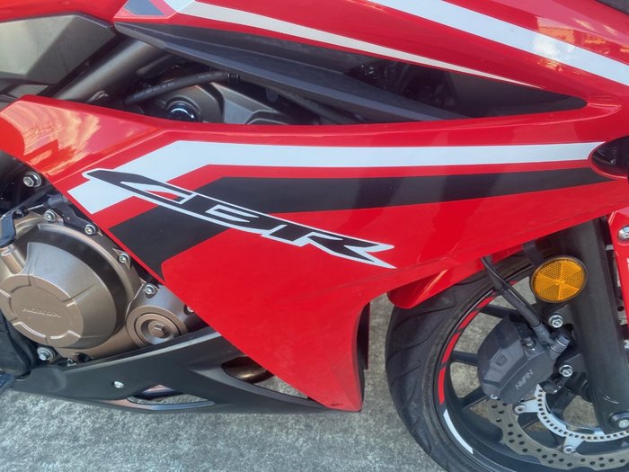 2016 Honda CBR500R Red