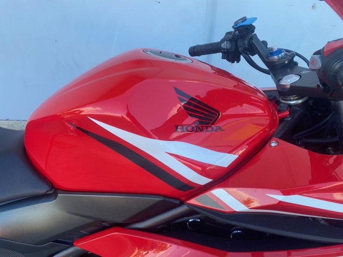 2016 Honda CBR500R Red