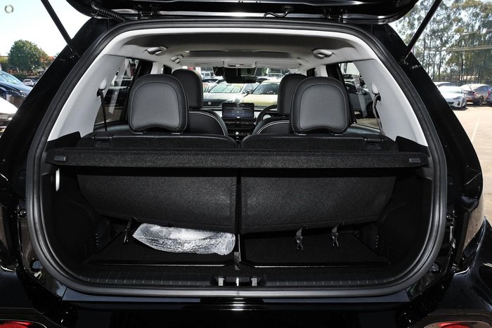 2025 Hyundai INSTER Cross