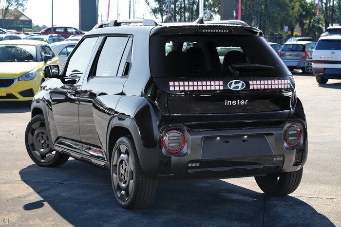 2025 Hyundai INSTER Cross