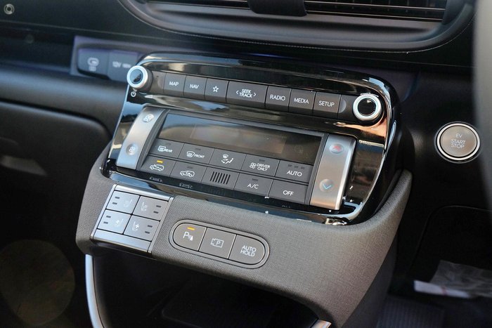 2025 Hyundai INSTER Cross