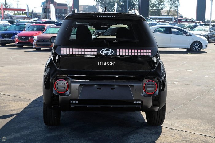 2025 Hyundai INSTER Cross