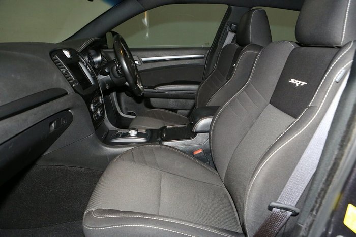 2021 Chrysler 300 SRT Core
