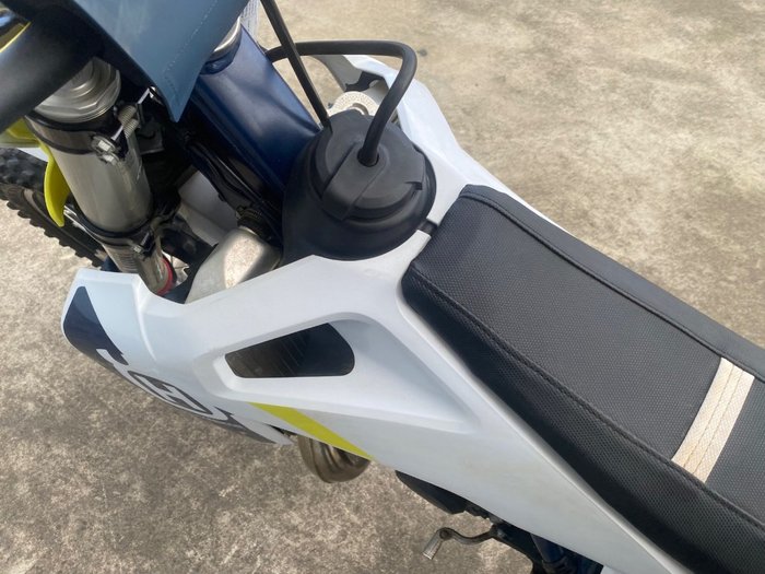2022 Husqvarna TC250 White