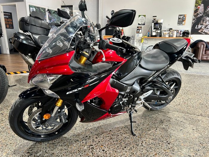 2016 Suzuki GSX-S1000F RED