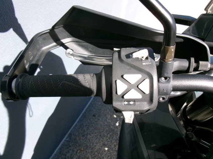 2022 HUSQVARNA NORDEN 901 Grey