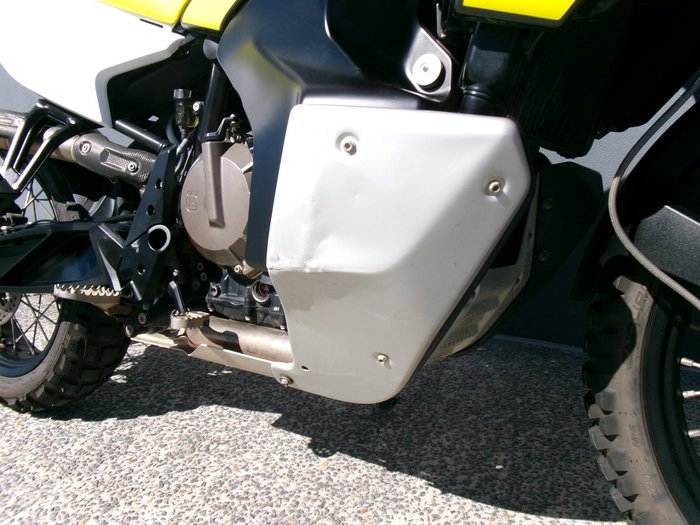 2022 HUSQVARNA NORDEN 901 Grey