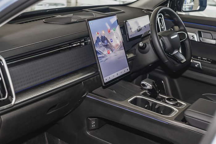 2025 Jaecoo J7 SHS Summit