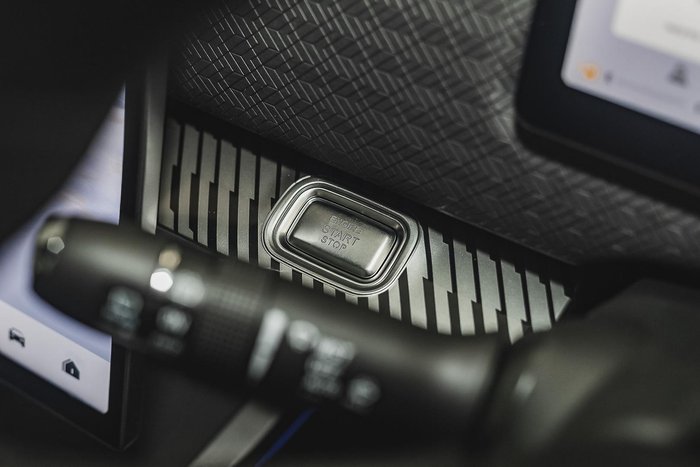 2025 Jaecoo J7 SHS Summit