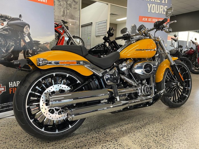 2025 Harley-Davidson Breakout 117 (FXBR) Softail Yellow