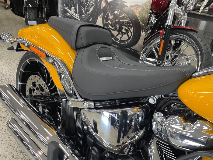 2025 Harley-Davidson Breakout 117 (FXBR) Softail Yellow