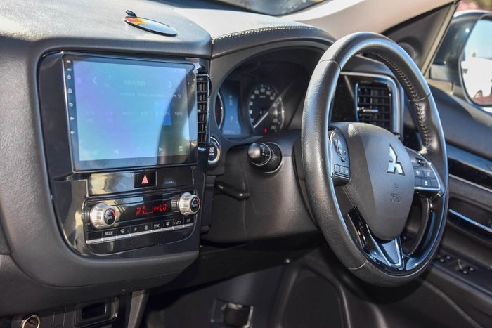 2019 Mitsubishi Outlander LS ZL MY20 White