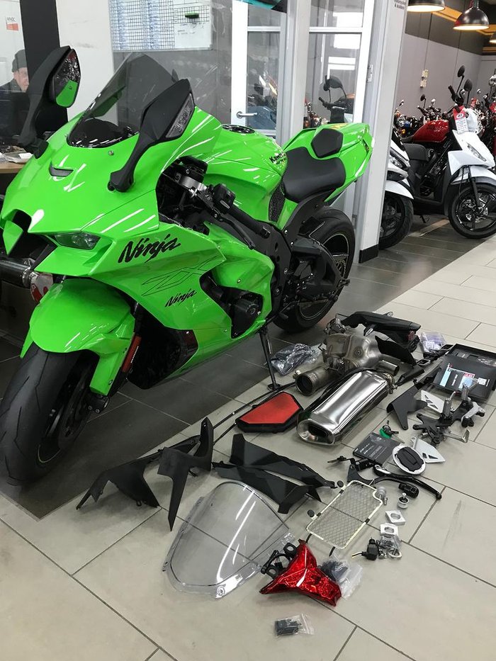 2021 Kawasaki Ninja ZX-10RR (ZX1000Z)