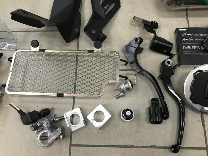 2021 Kawasaki Ninja ZX-10RR (ZX1000Z)