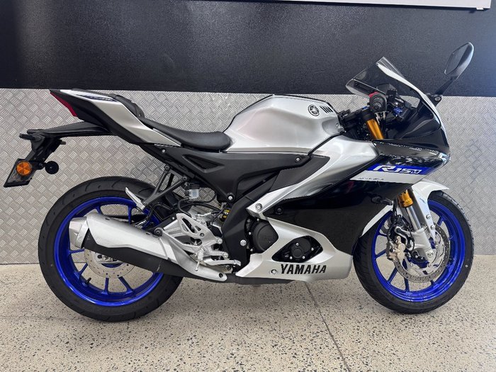 2023 Yamaha YZF-R15M WHITE