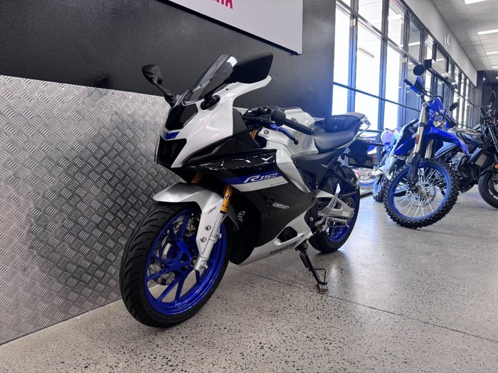 2023 Yamaha YZF-R15M WHITE