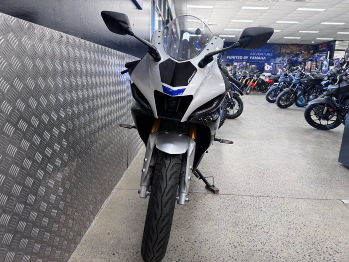 2023 Yamaha YZF-R15M WHITE