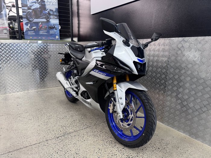2023 Yamaha YZF-R15M WHITE