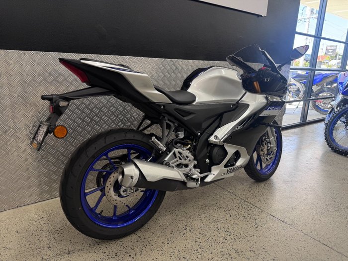 2023 Yamaha YZF-R15M WHITE