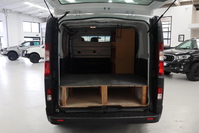 2016 Renault Trafic 66KW X82 Glacier White
